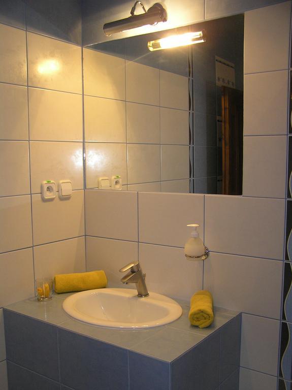 Hotel Slnecny Dvor Michalovce Rum bild