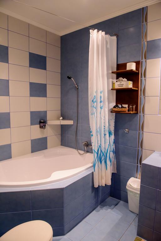 Hotel Slnecny Dvor Michalovce Rum bild