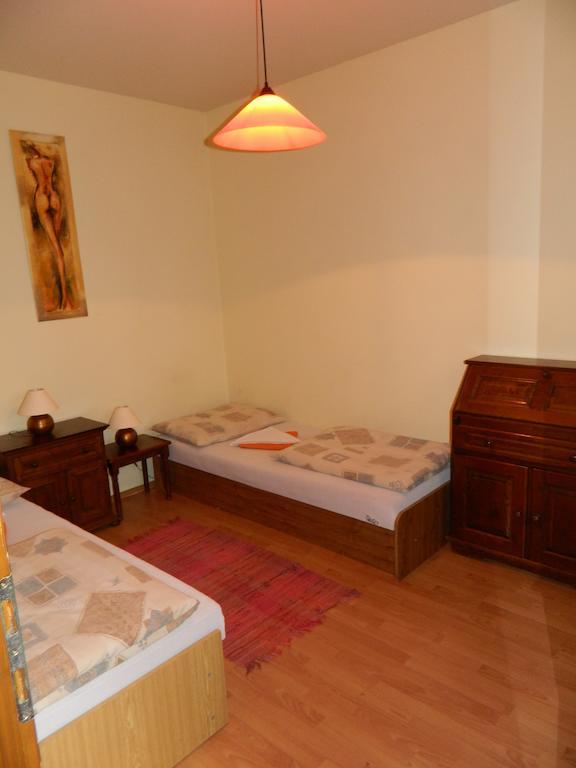 Hotel Slnecny Dvor Michalovce Rum bild