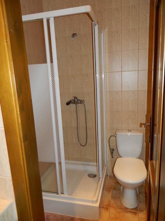 Hotel Slnecny Dvor Michalovce Rum bild
