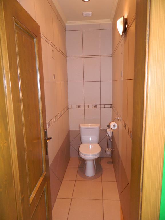 Hotel Slnecny Dvor Michalovce Rum bild