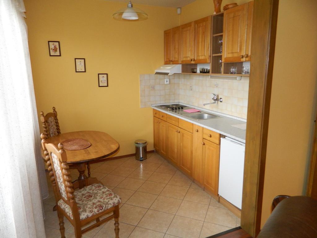 Hotel Slnecny Dvor Michalovce Rum bild